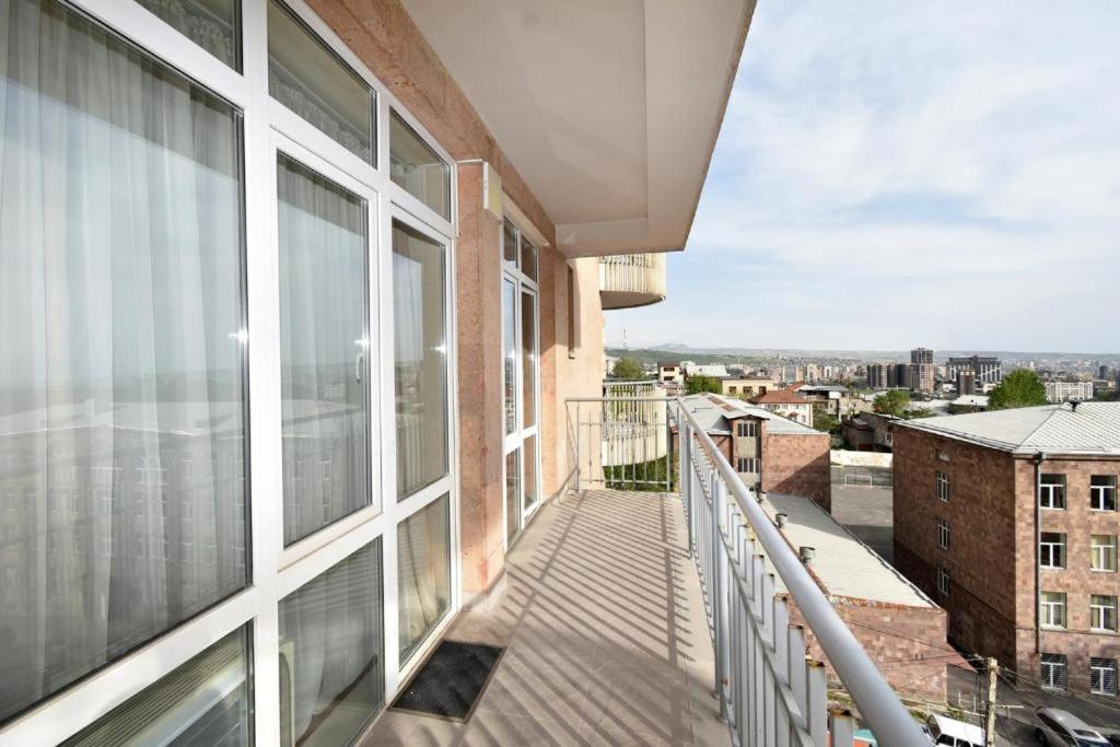 Panorama Hotel On Baghramyan Avenue Γιερεβάν Εξωτερικό φωτογραφία